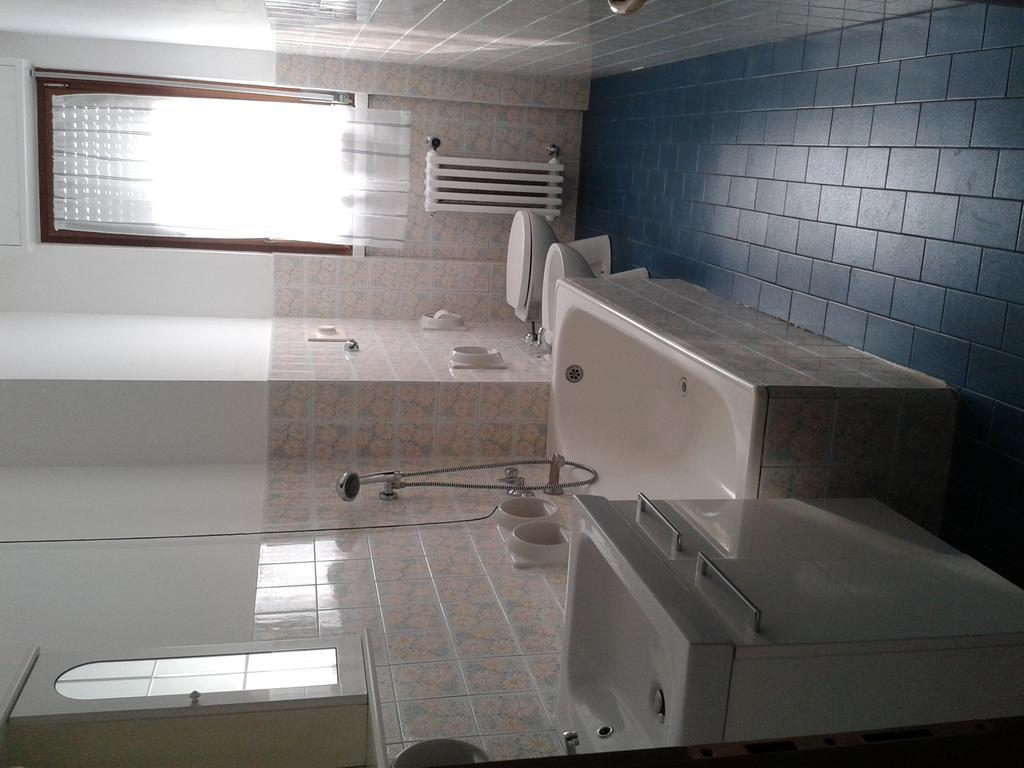 Milan Certosa 3 Bedrooms Екстер'єр фото